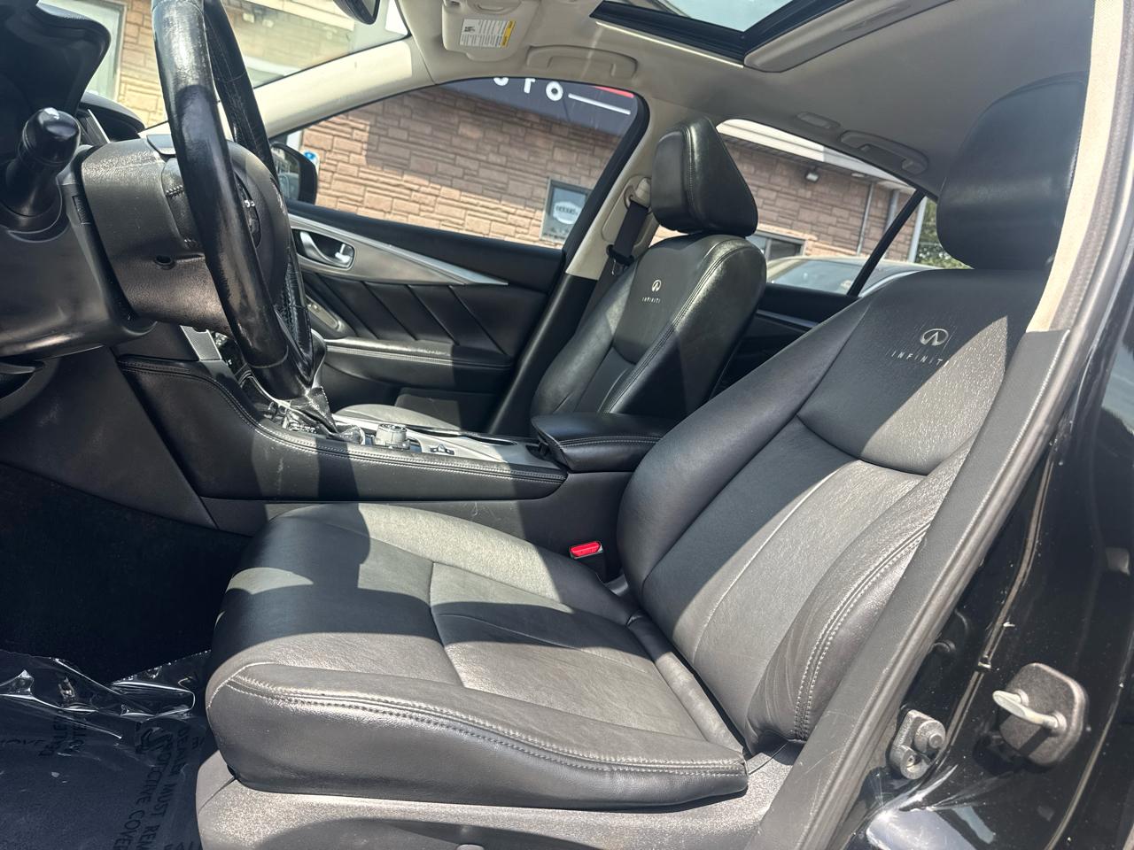 Infiniti Q50  2014