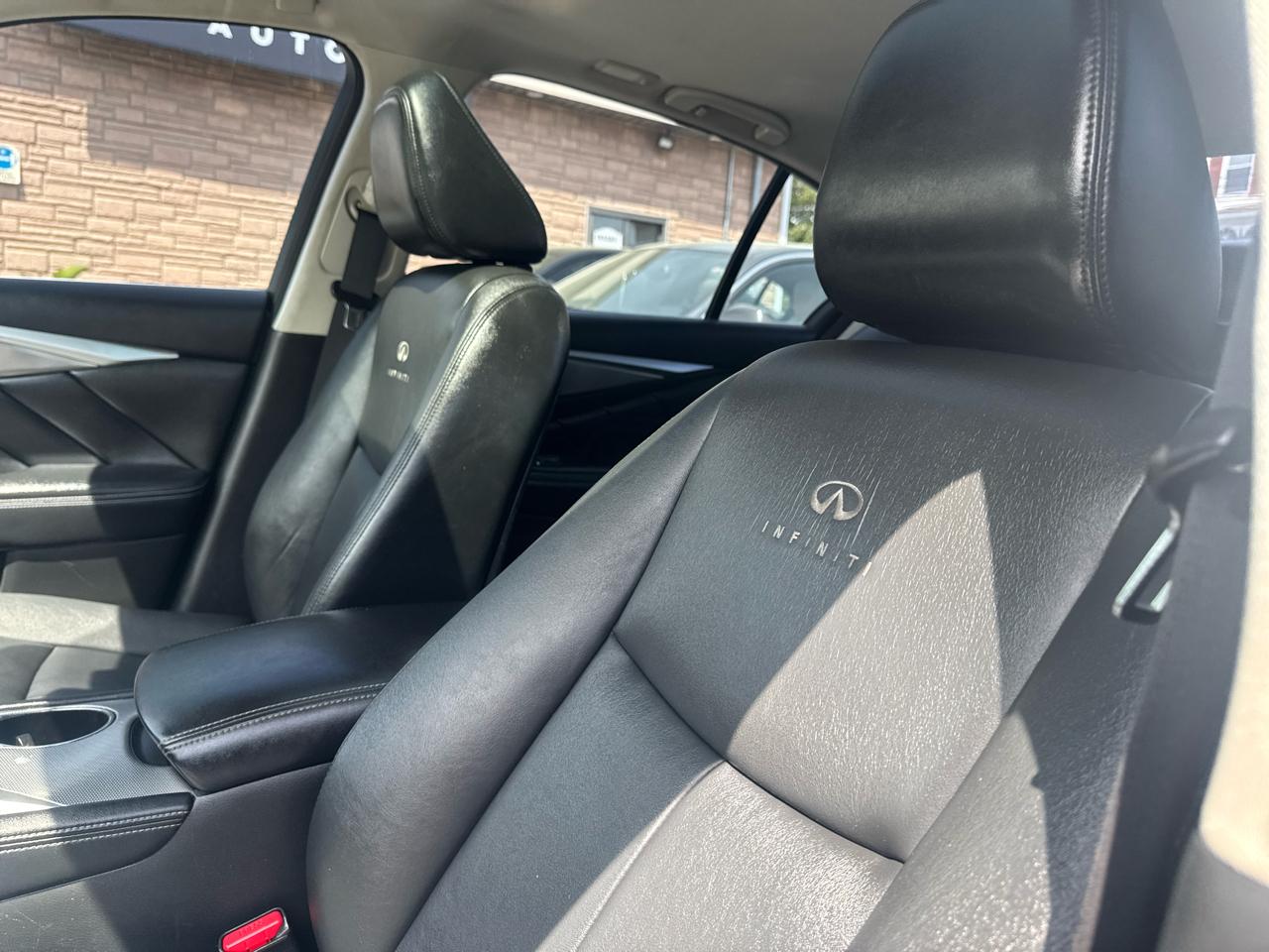 Infiniti Q50  2014