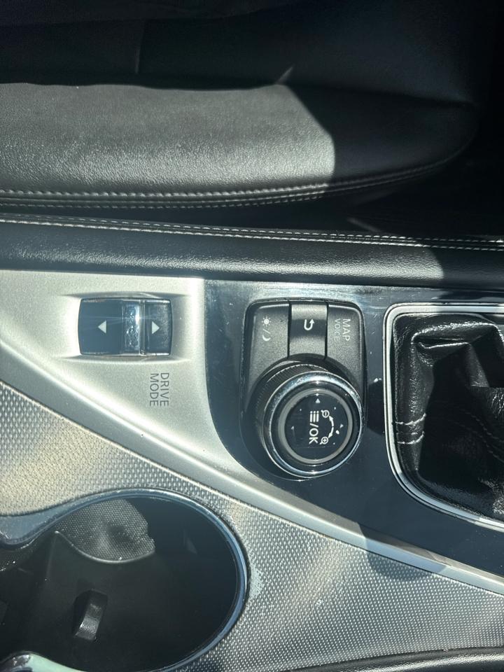 Infiniti Q50  2014