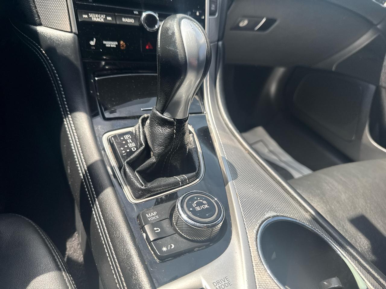 Infiniti Q50  2014