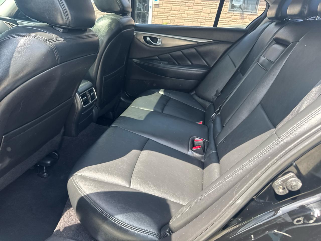 Infiniti Q50  2014