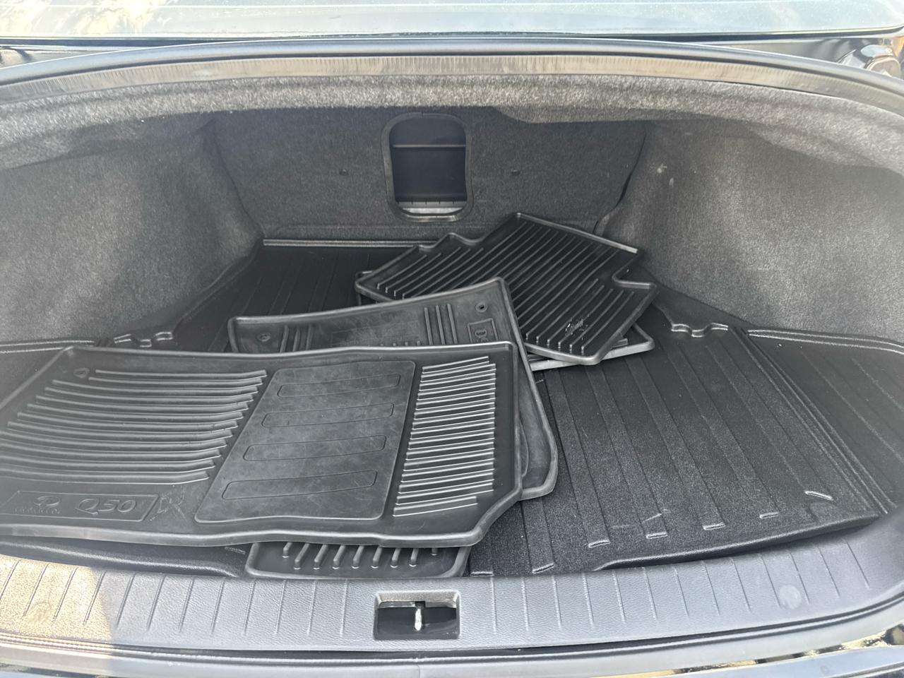 Infiniti Q50  2014