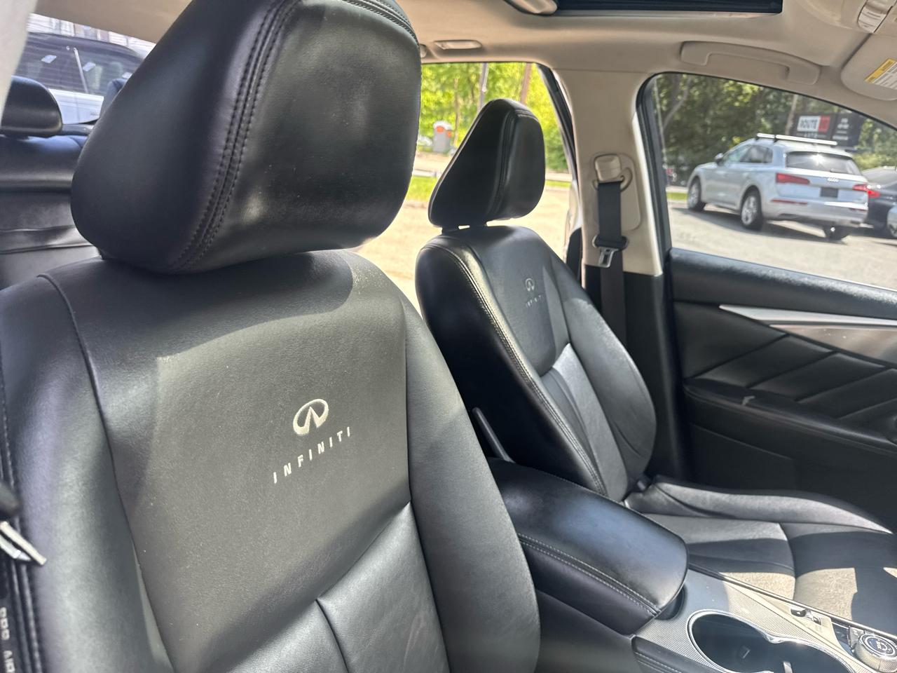 Infiniti Q50  2014