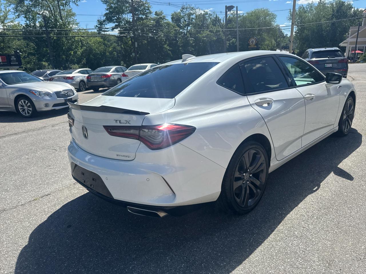 Acura TLX  2023