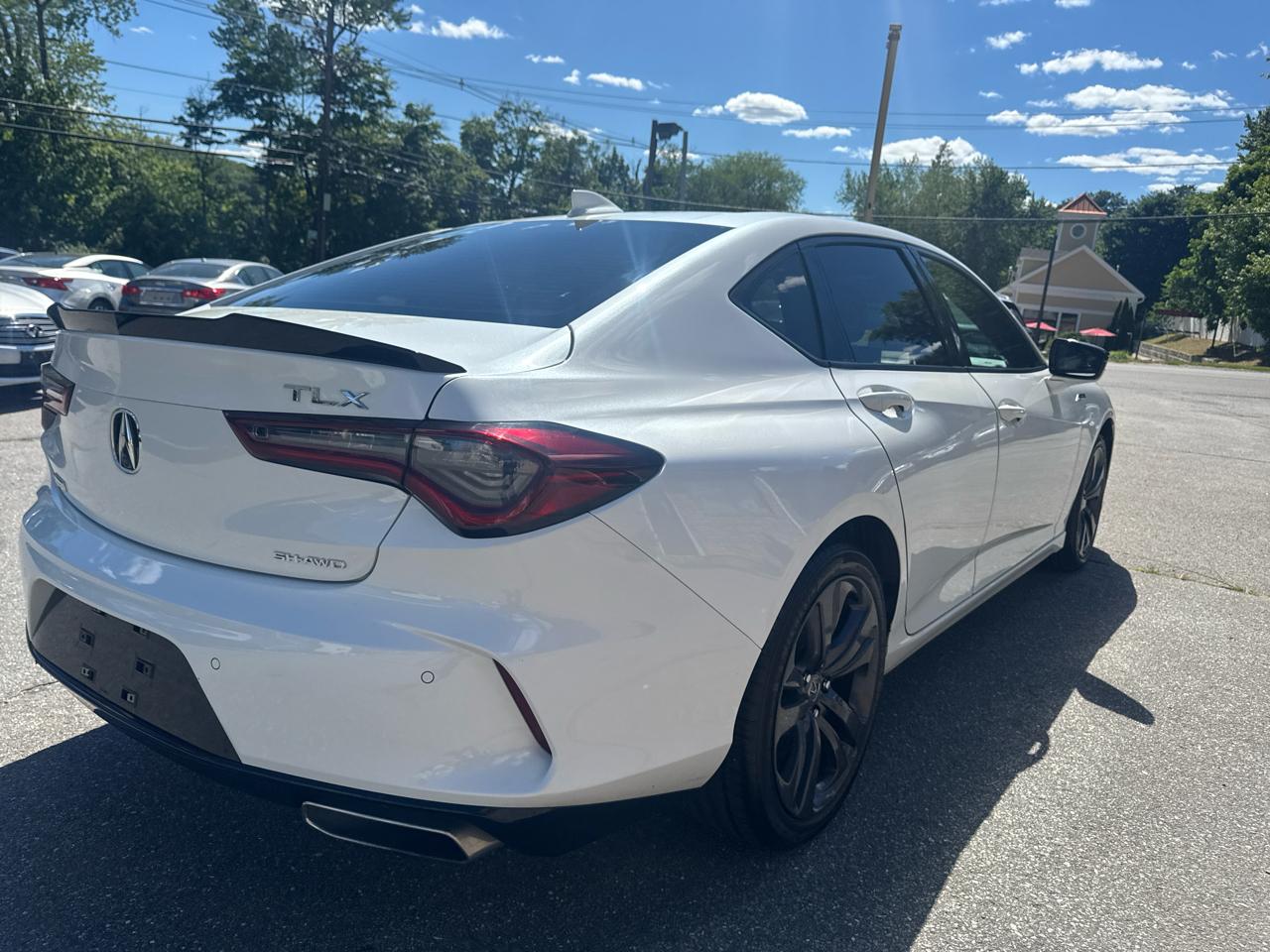 Acura TLX  2023