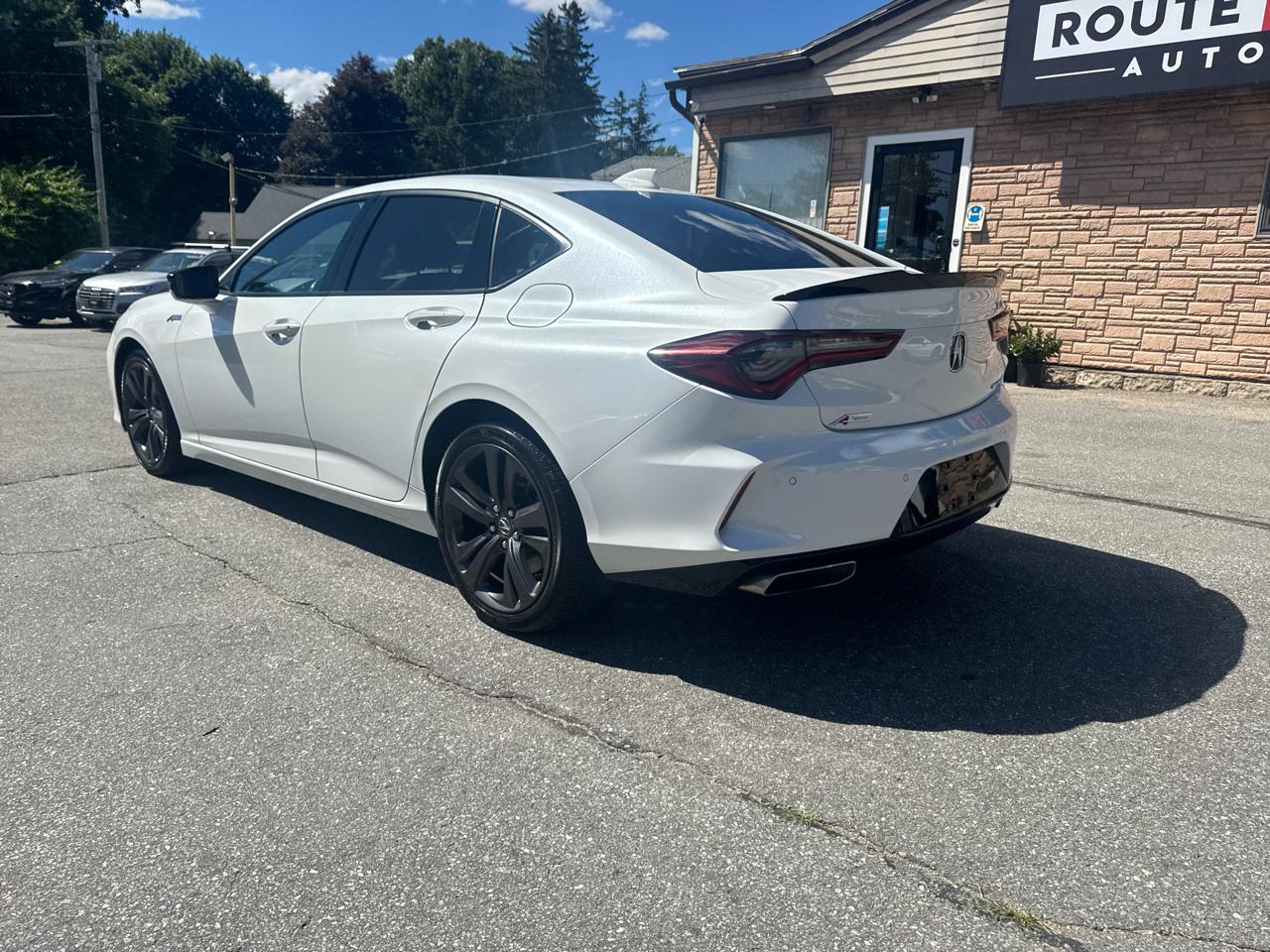 Acura TLX  2023