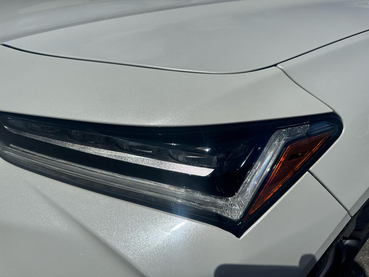 Acura TLX  2023