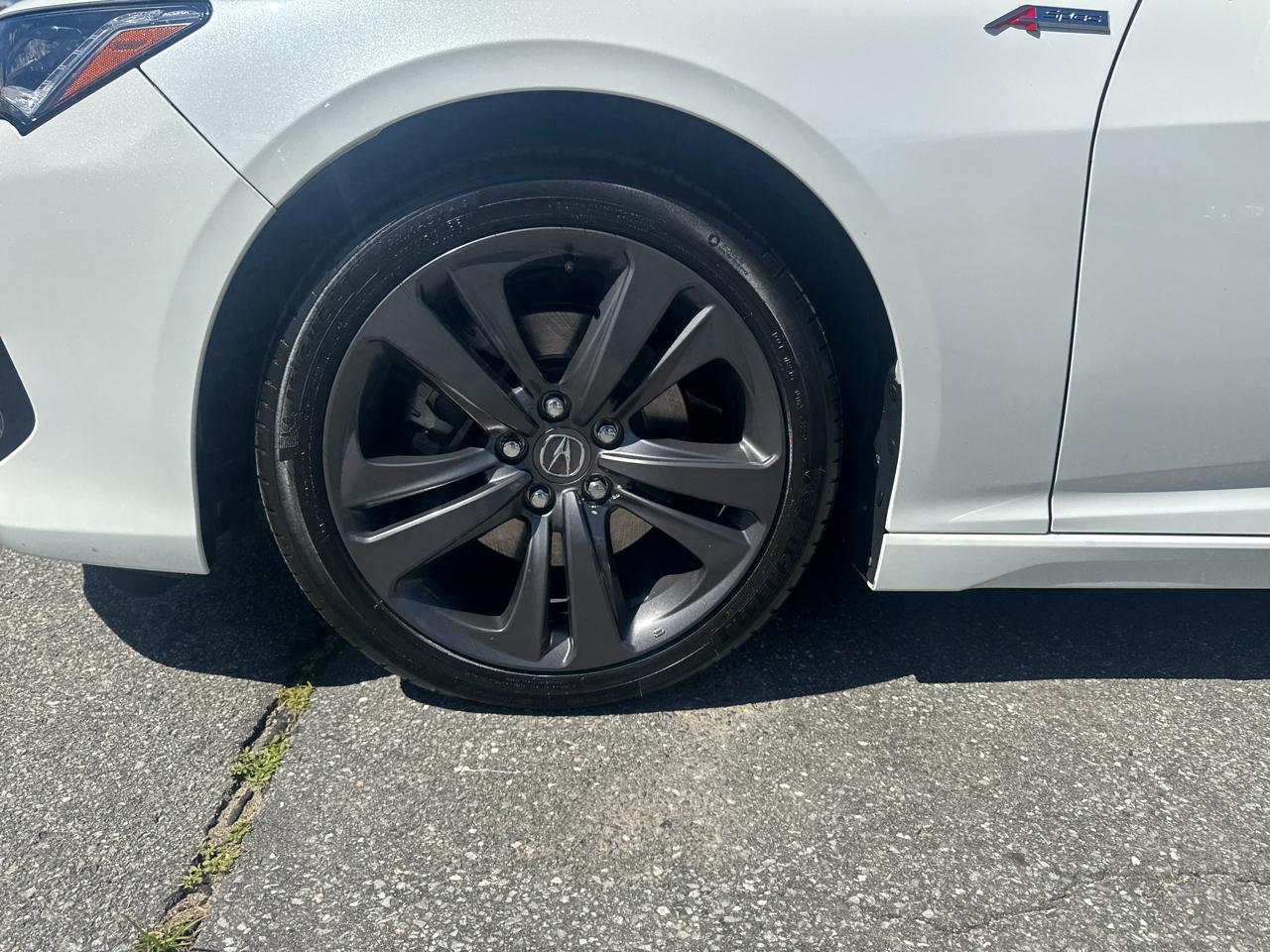 Acura TLX  2023