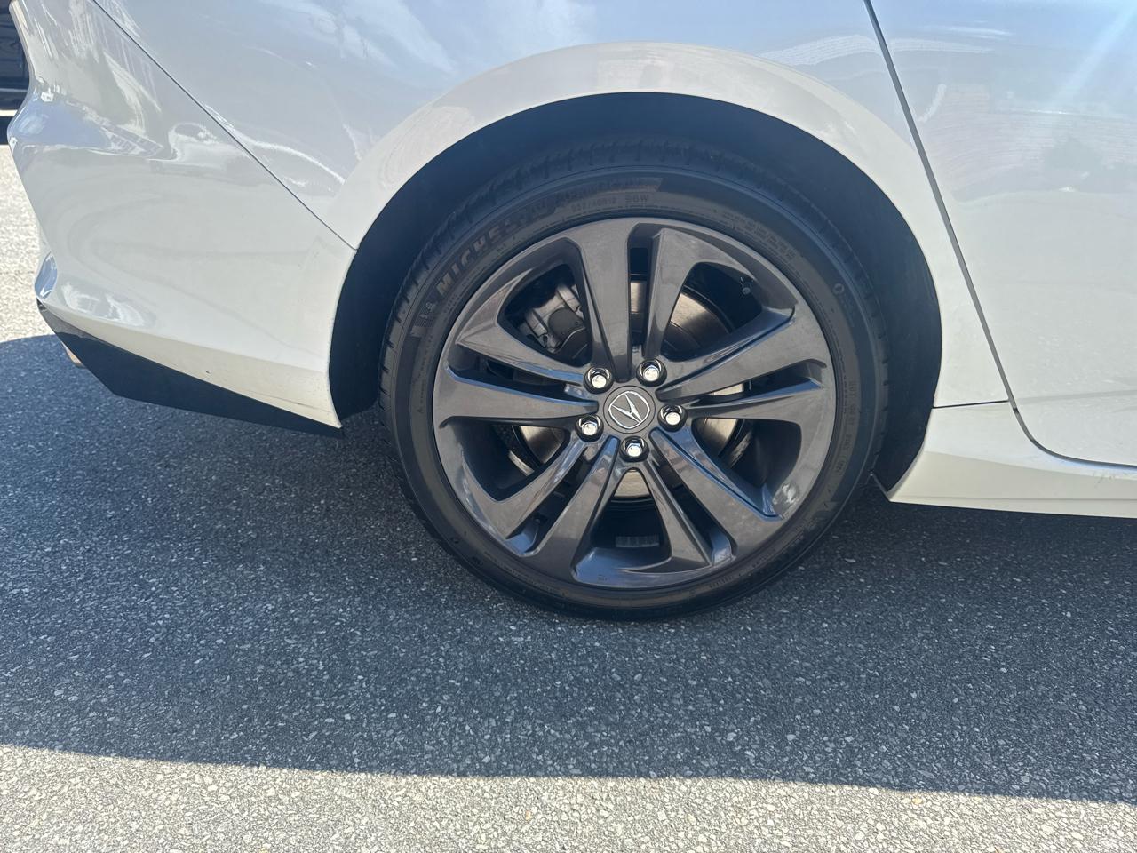 Acura TLX  2023