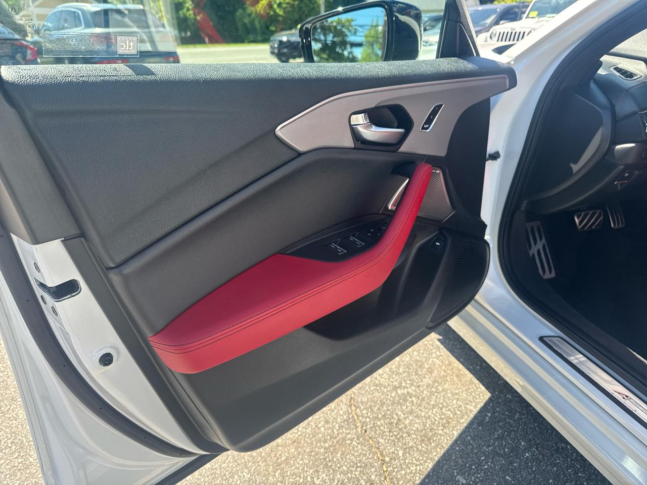 Acura TLX  2023