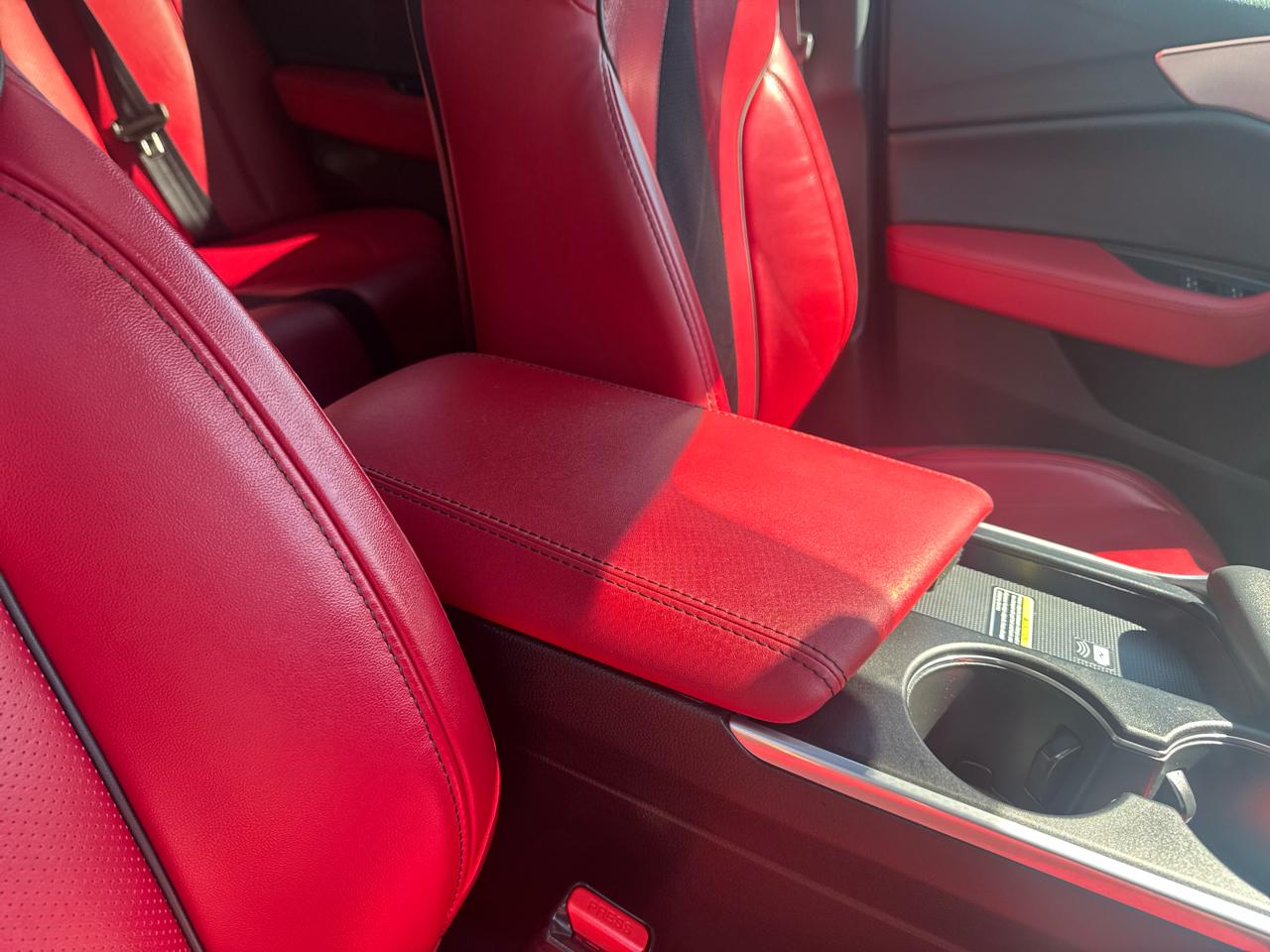 Acura TLX  2023
