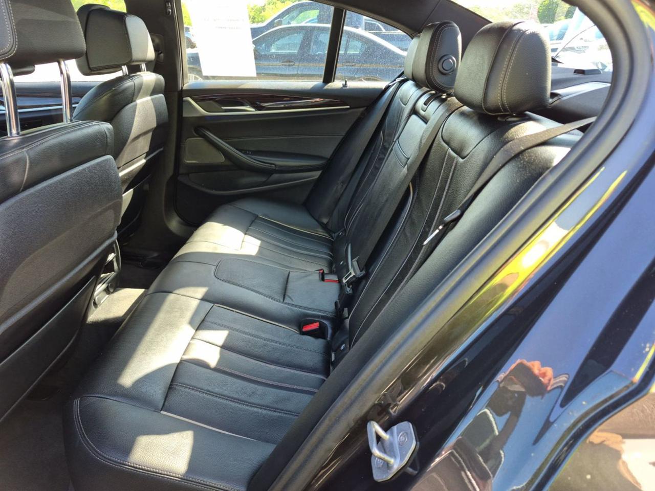 BMW 5 Series  2017