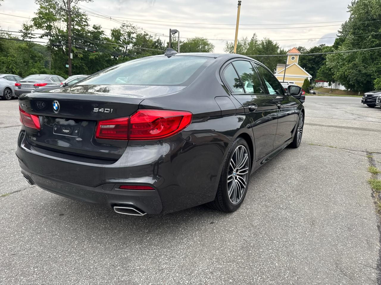 BMW 5 Series  2017