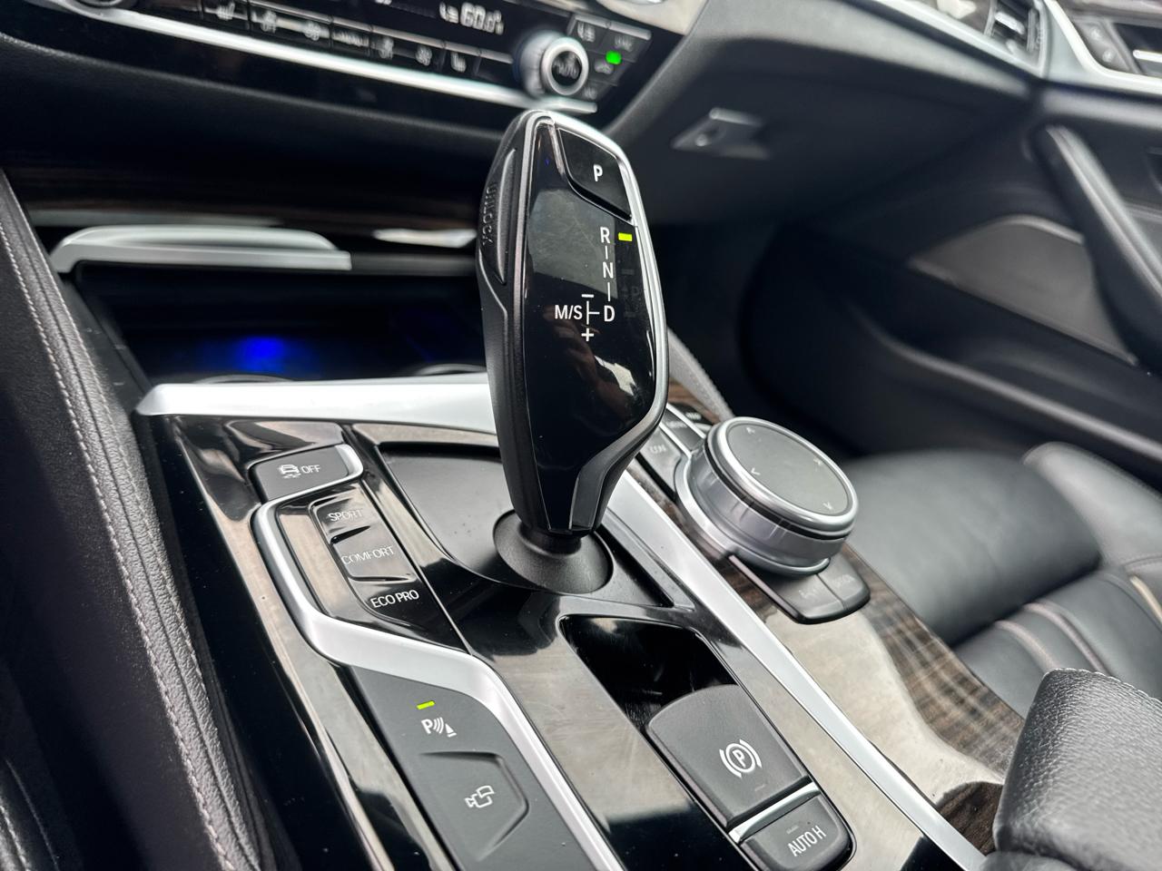 BMW 5 Series  2017