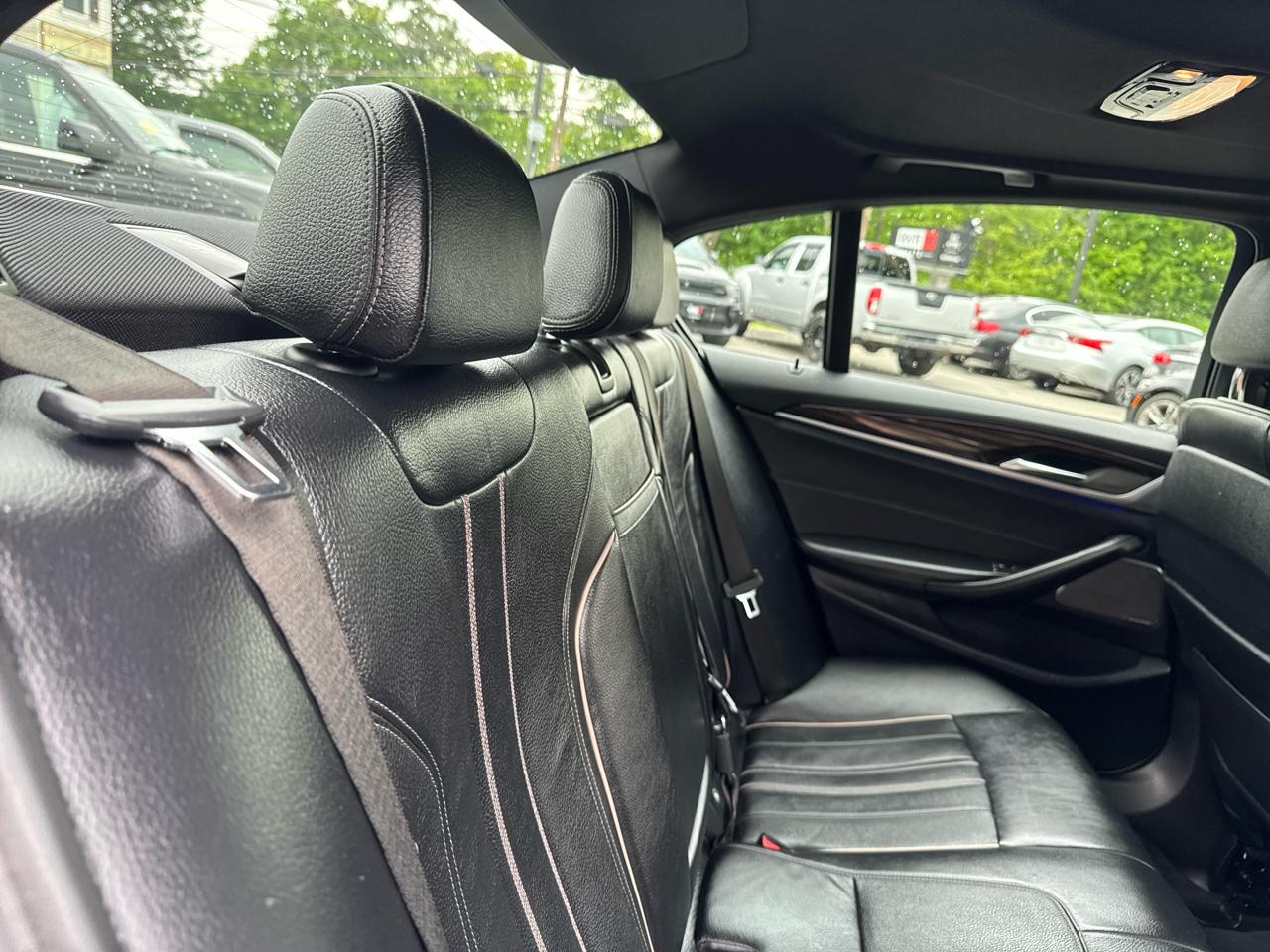 BMW 5 Series  2017