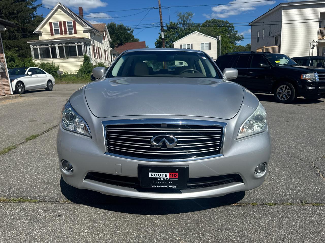 Infiniti M37  2013