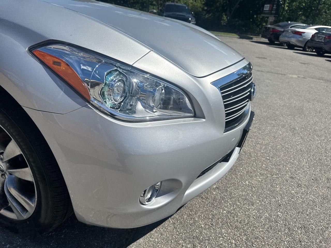 Infiniti M37  2013