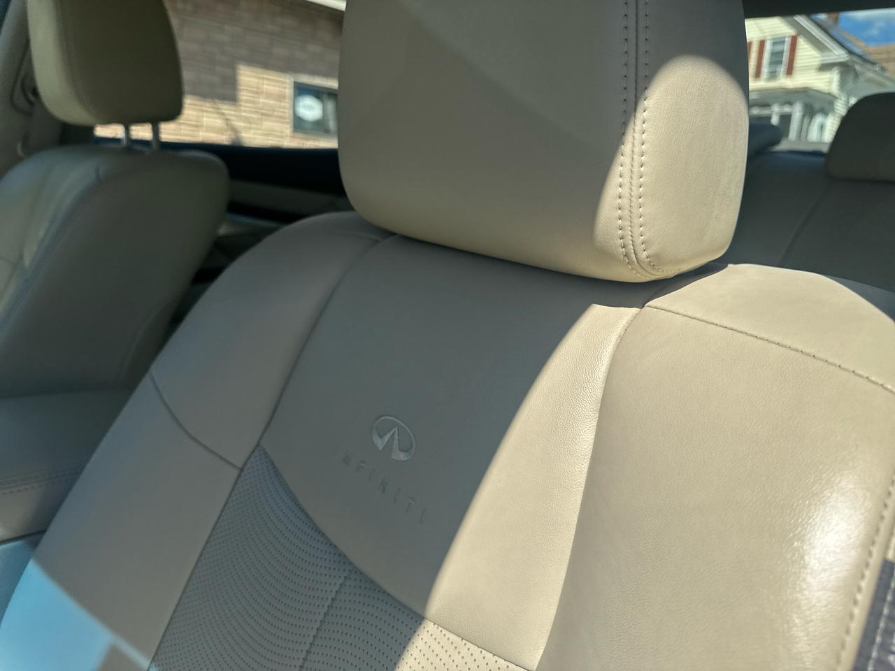 Infiniti M37  2013