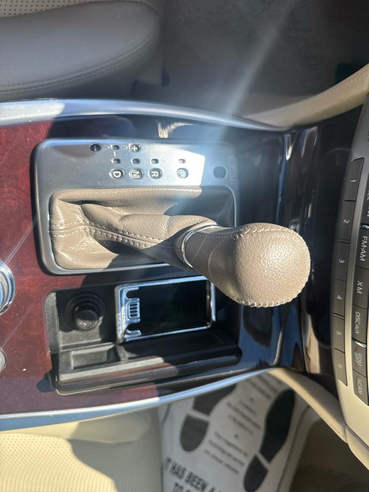 Infiniti M37  2013