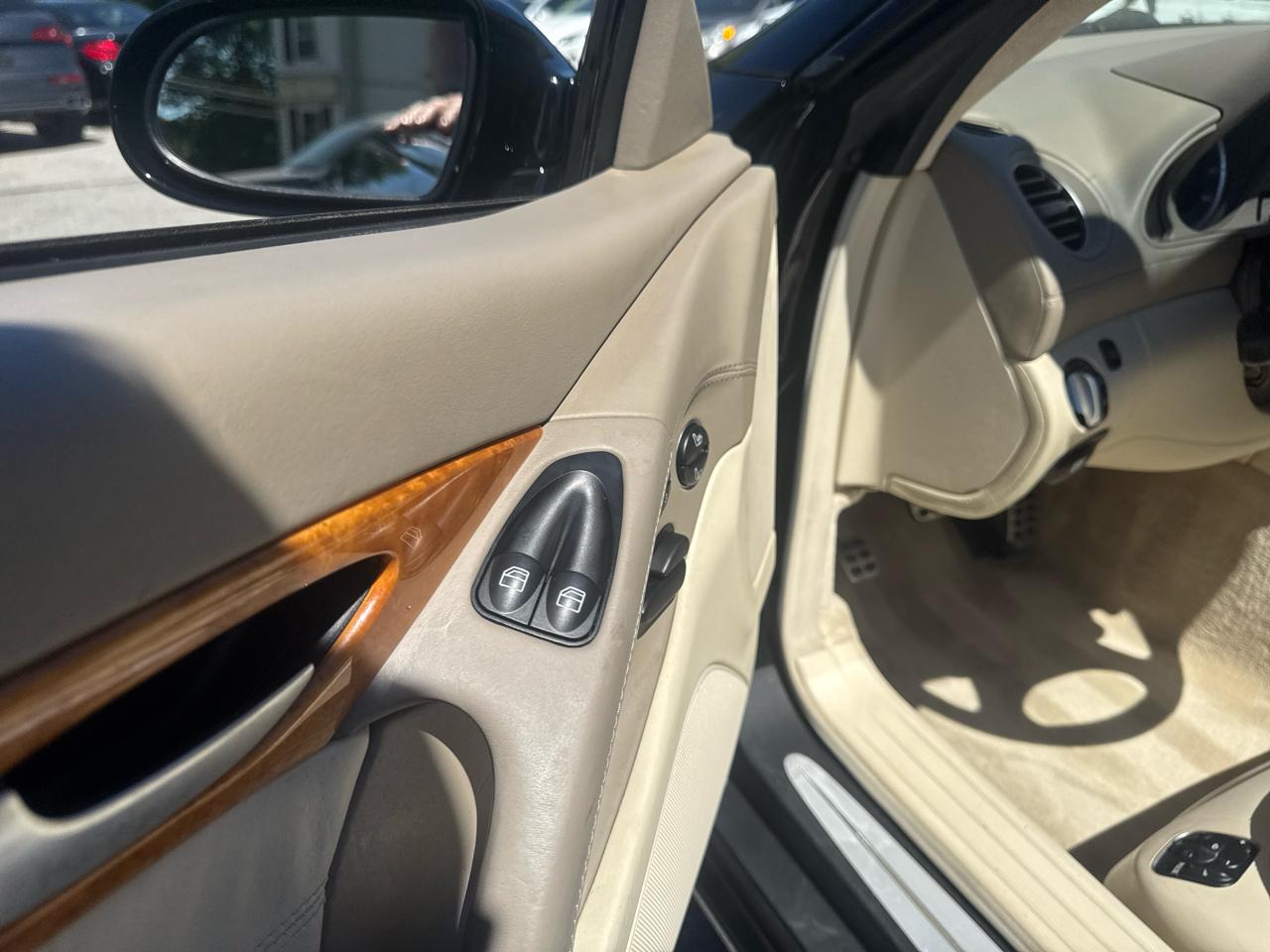 Mercedes-Benz SL-Class  2004