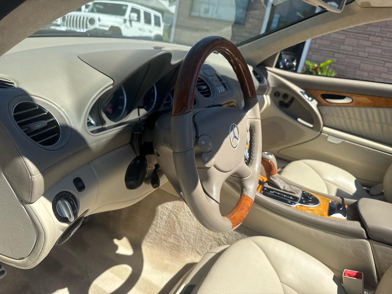 Mercedes-Benz SL-Class  2004