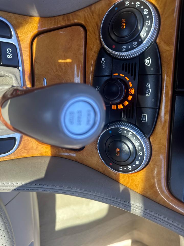 Mercedes-Benz SL-Class  2004