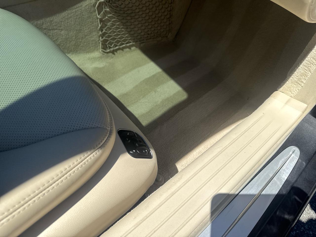 Mercedes-Benz SL-Class  2004