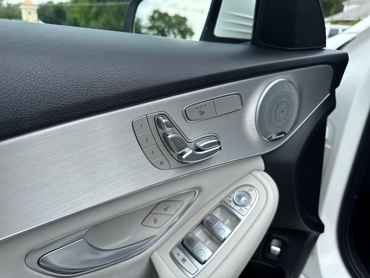 Mercedes-Benz C-Class  2016