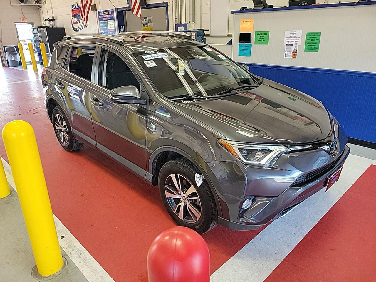 Toyota RAV4 XLE AWD 2018