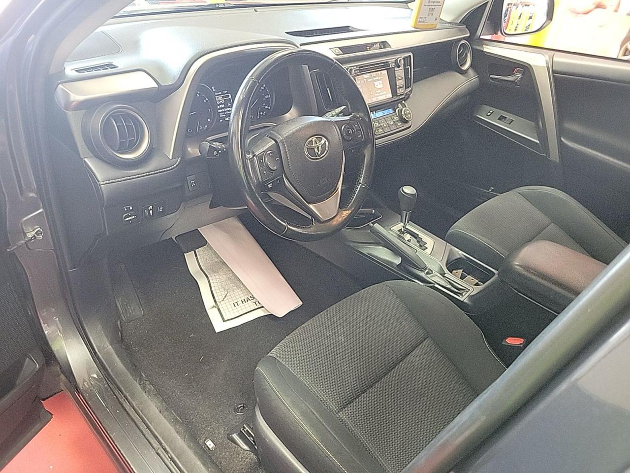Toyota RAV4 XLE AWD 2018