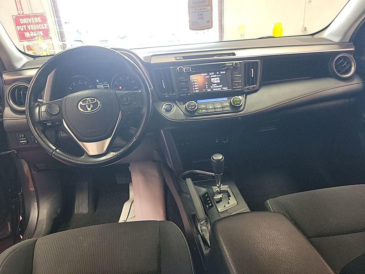 Toyota RAV4 XLE AWD 2018