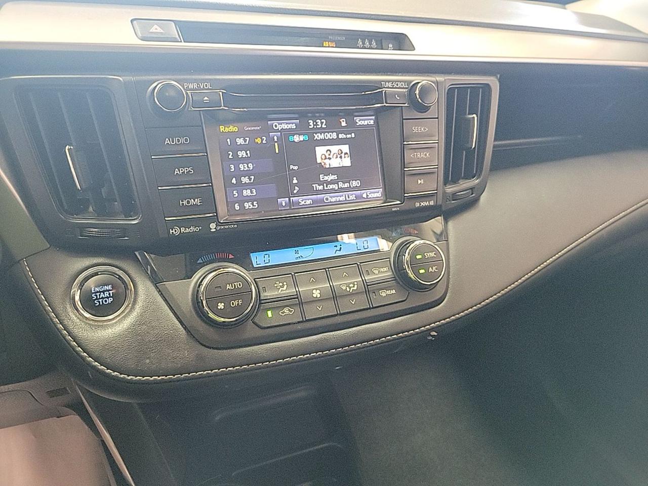 Toyota RAV4 XLE AWD 2018