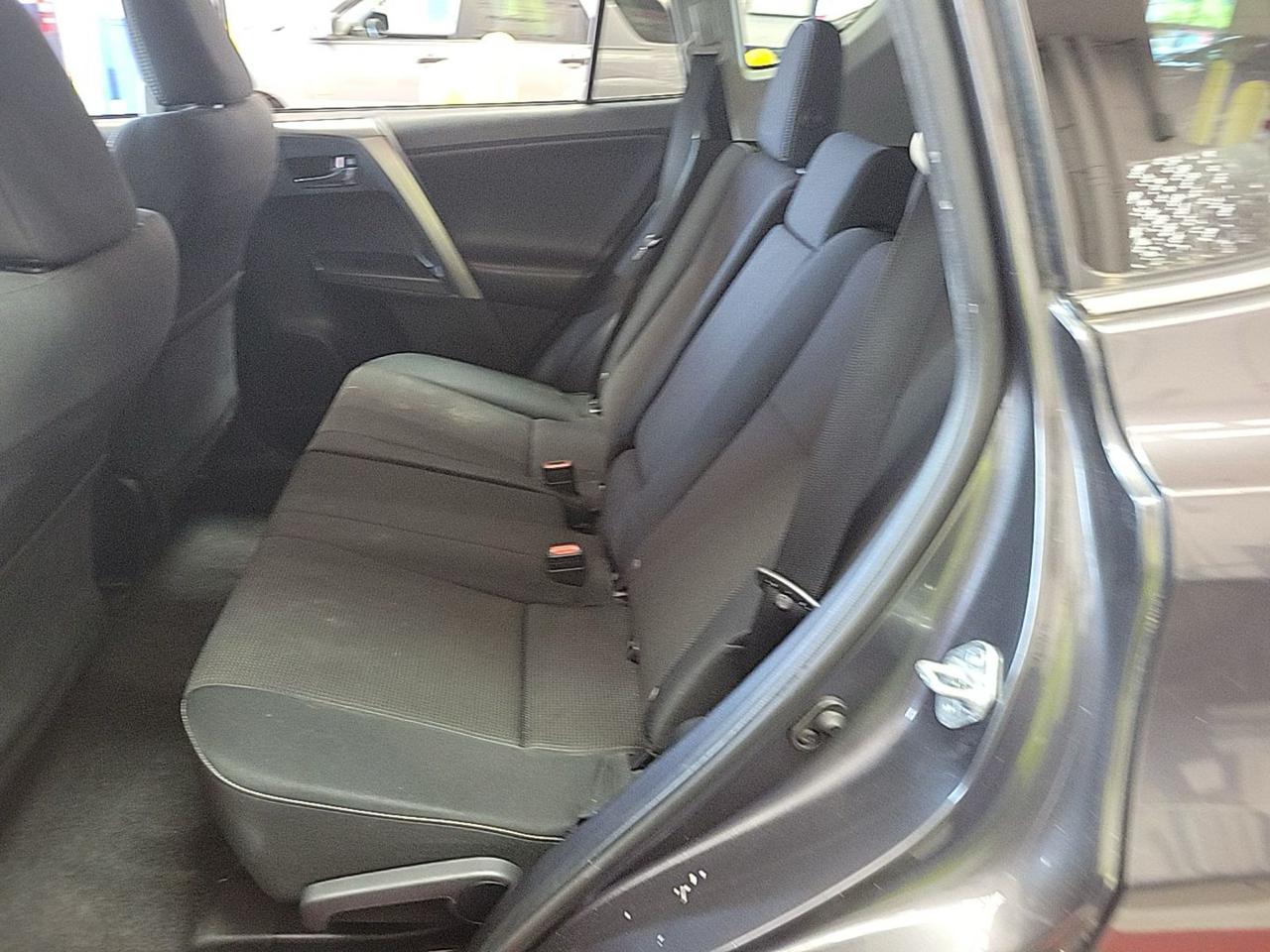 Toyota RAV4 XLE AWD 2018