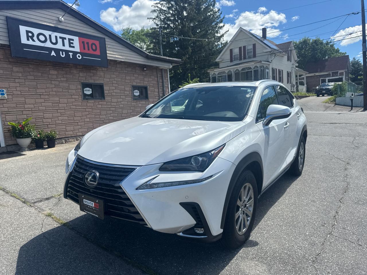 Lexus NX  2021