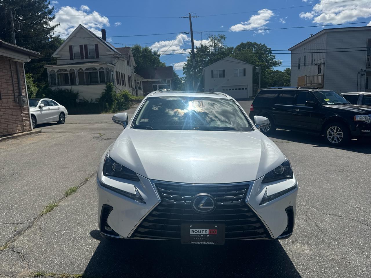 Lexus NX  2021