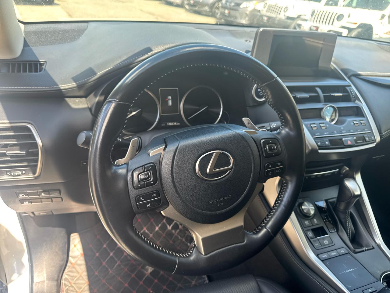 Lexus NX  2021