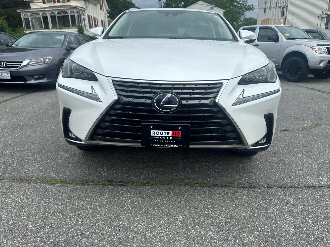 Lexus NX  2021