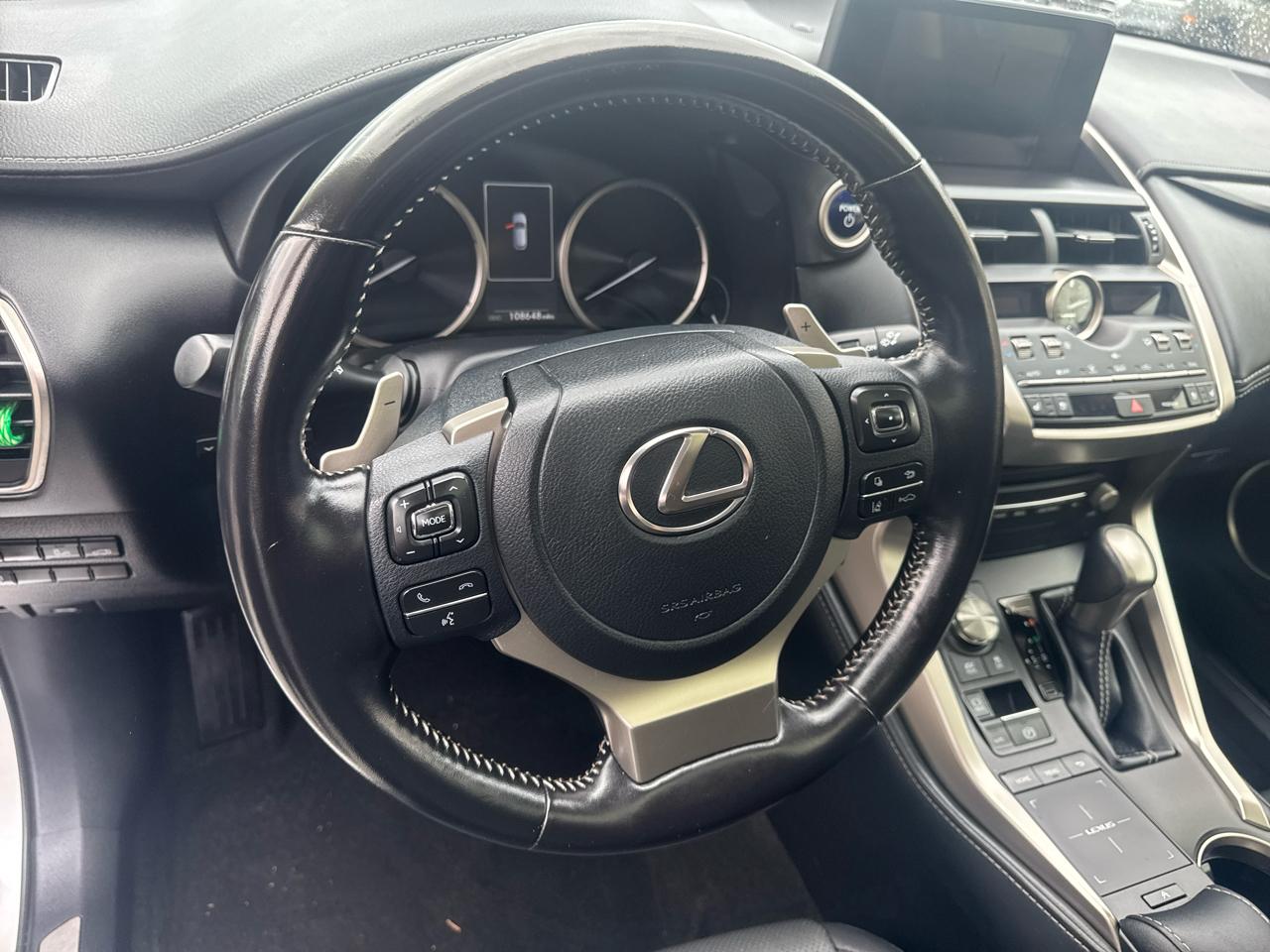 Lexus NX  2021