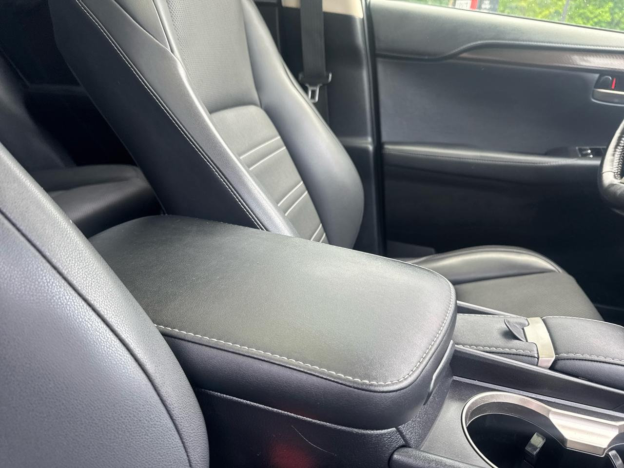 Lexus NX  2021