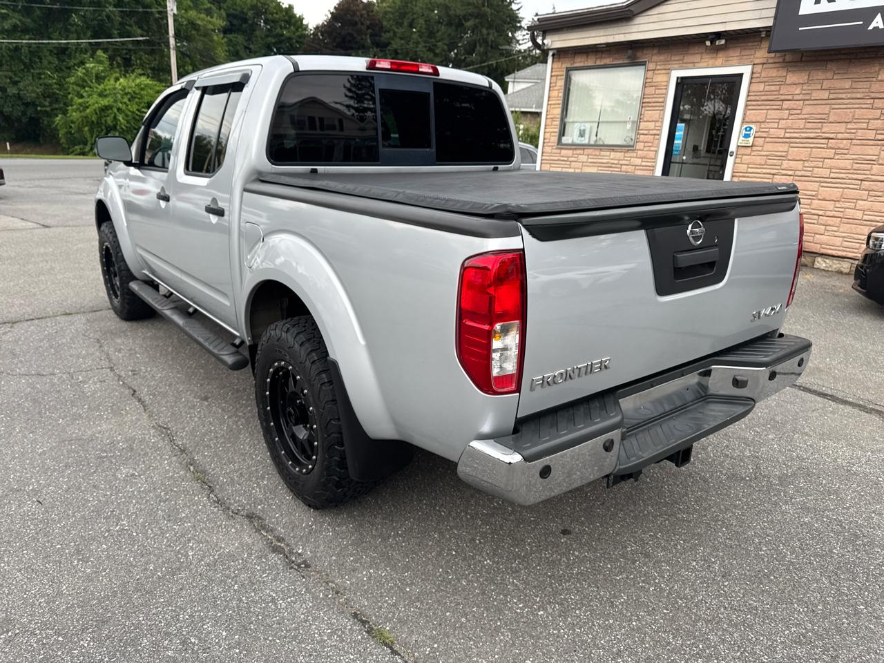Nissan Frontier  2016