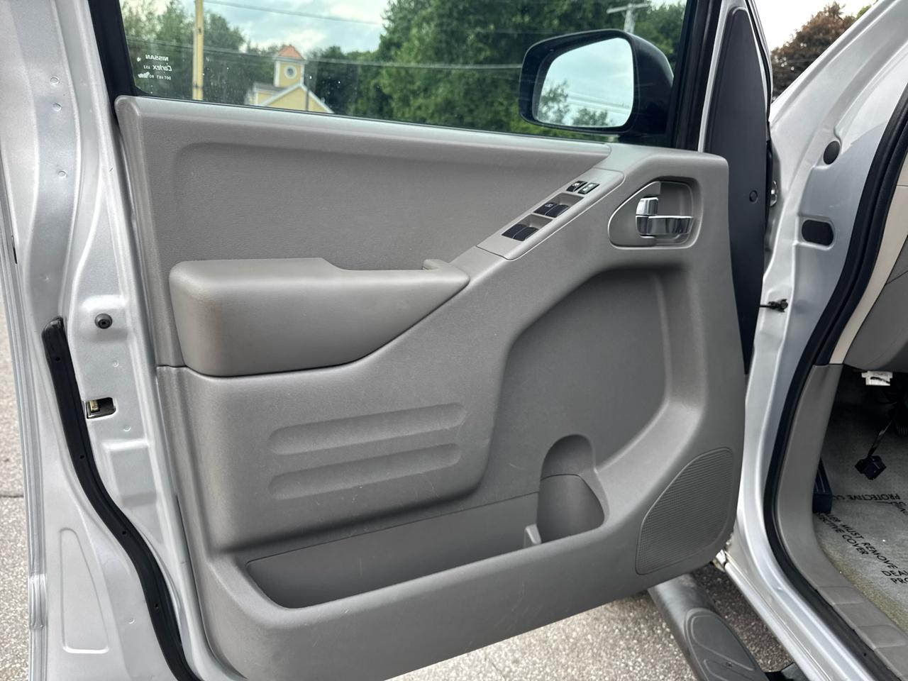 Nissan Frontier  2016