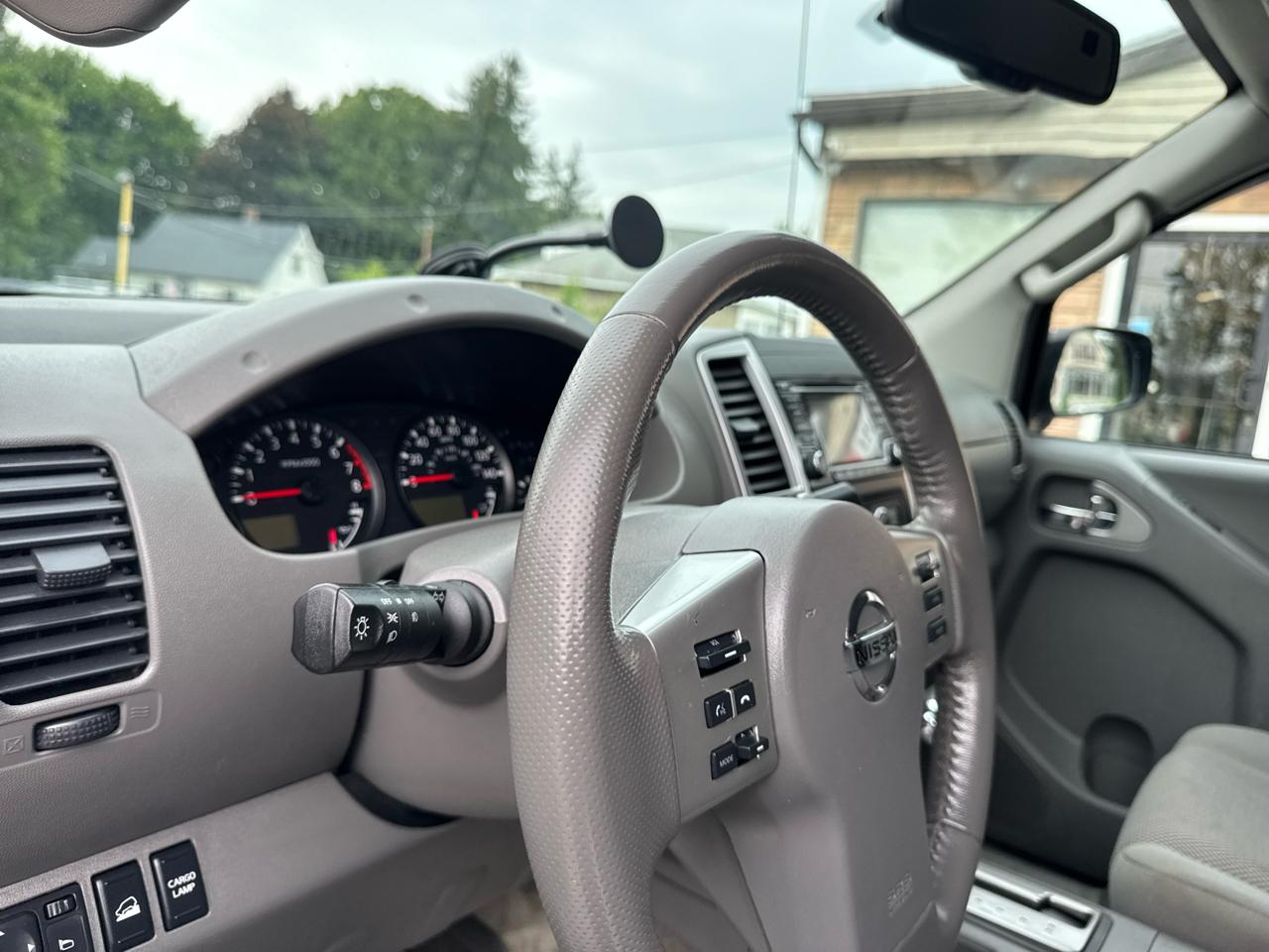 Nissan Frontier  2016
