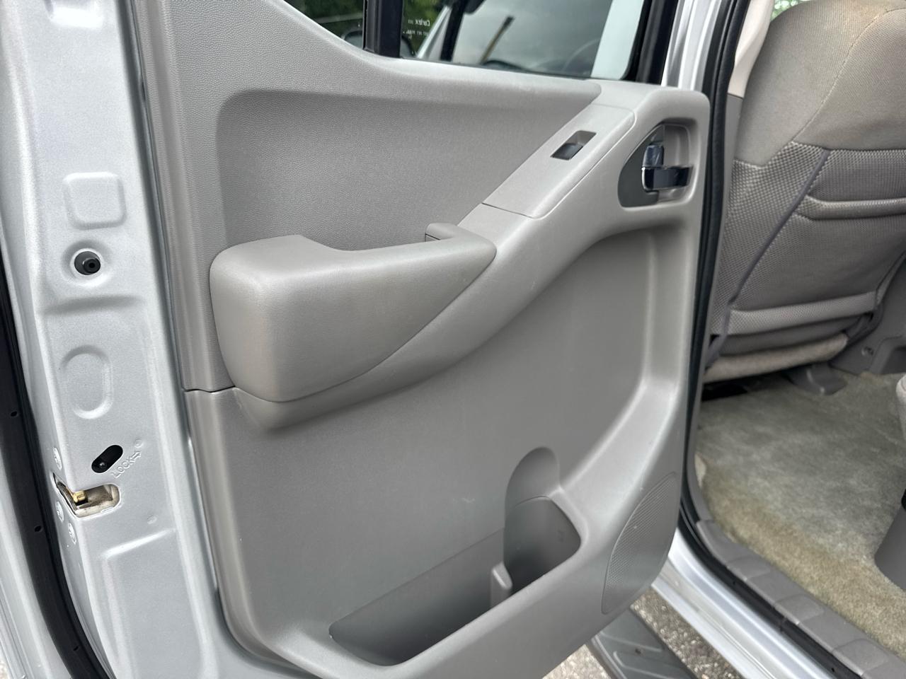 Nissan Frontier  2016