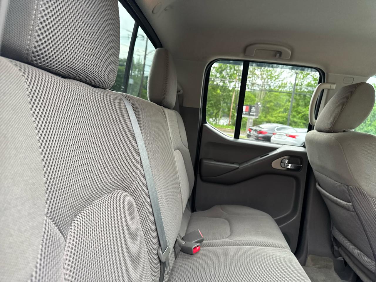 Nissan Frontier  2016
