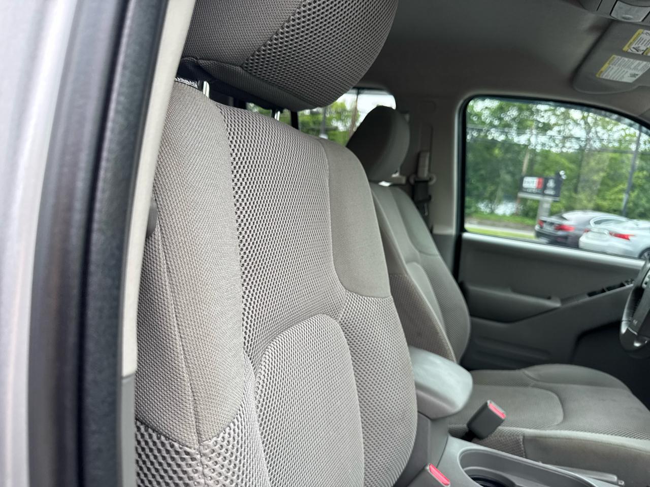 Nissan Frontier  2016