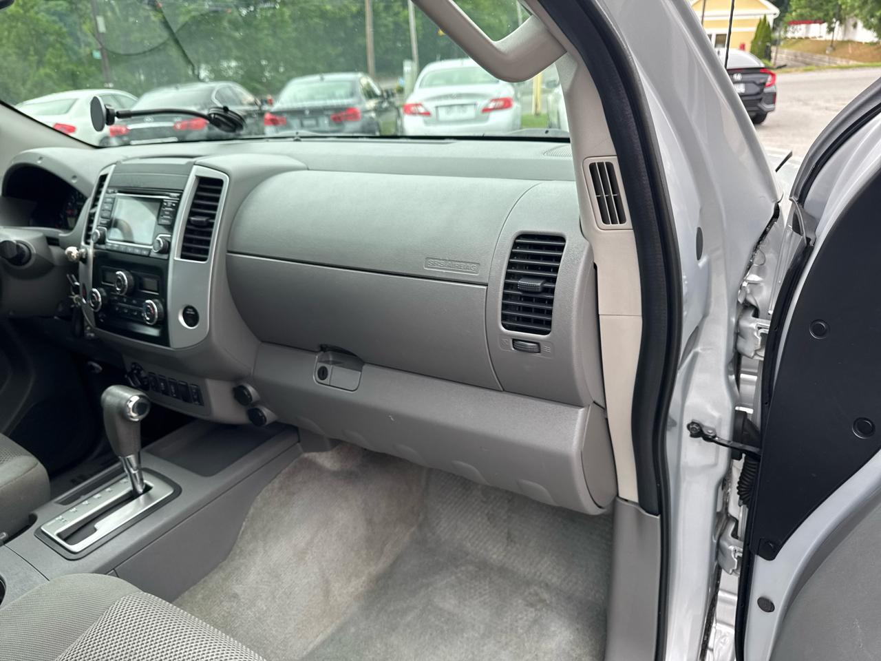 Nissan Frontier  2016