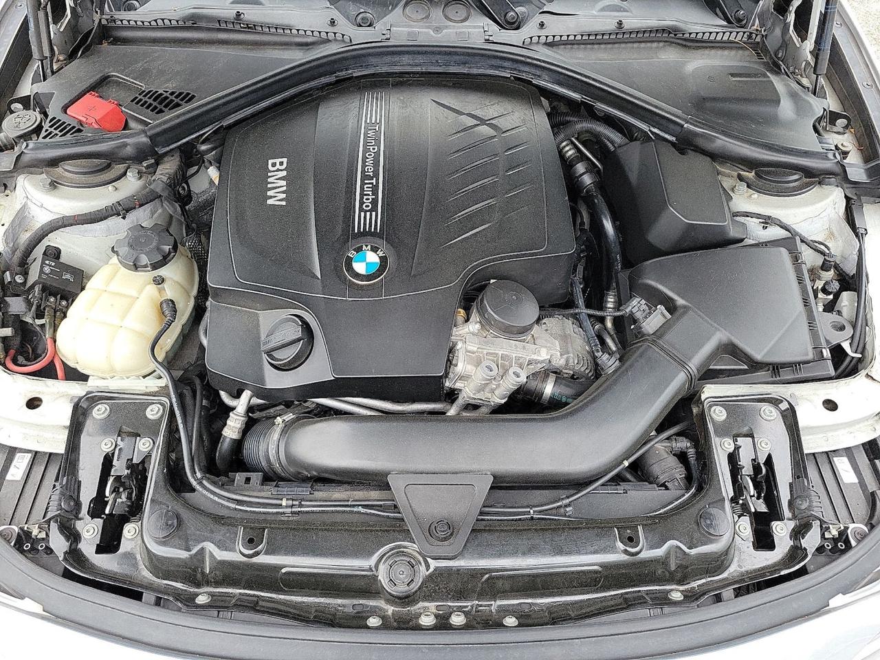 BMW 3 Series 4dr Sdn 335i xDrive AWD 2014