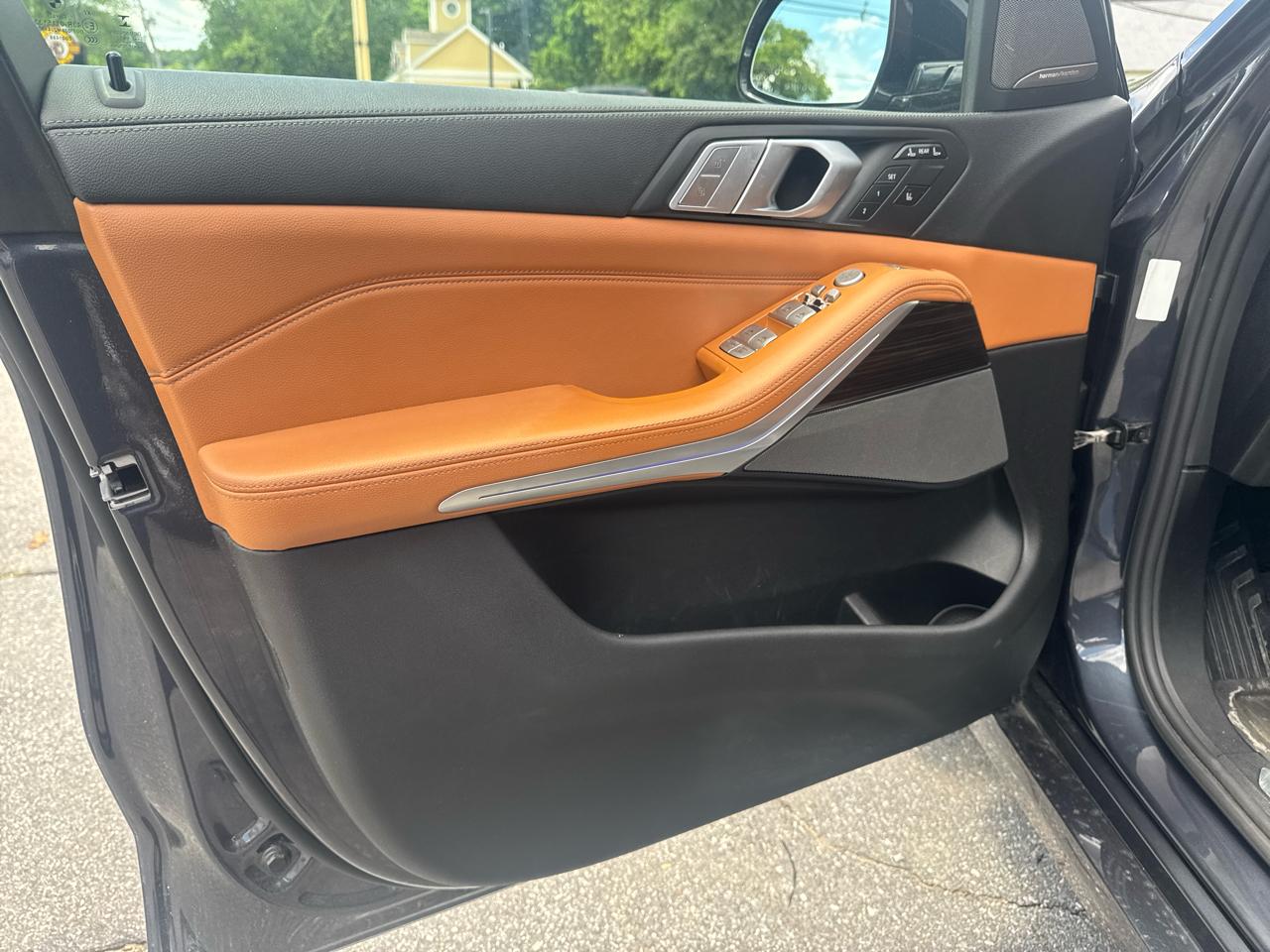 BMW X7  2019