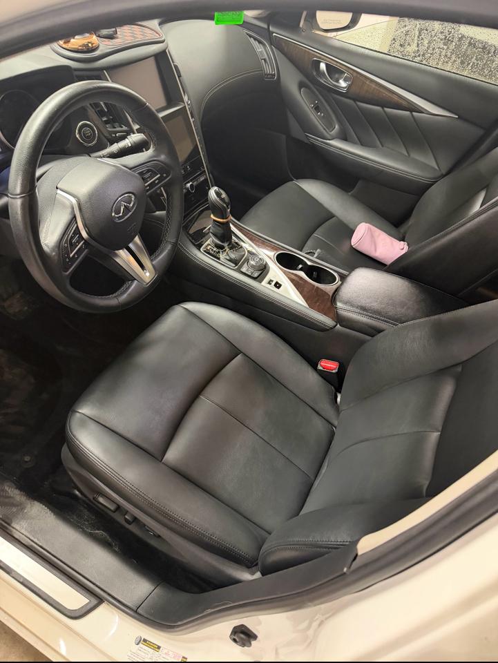Infiniti Q50  2018