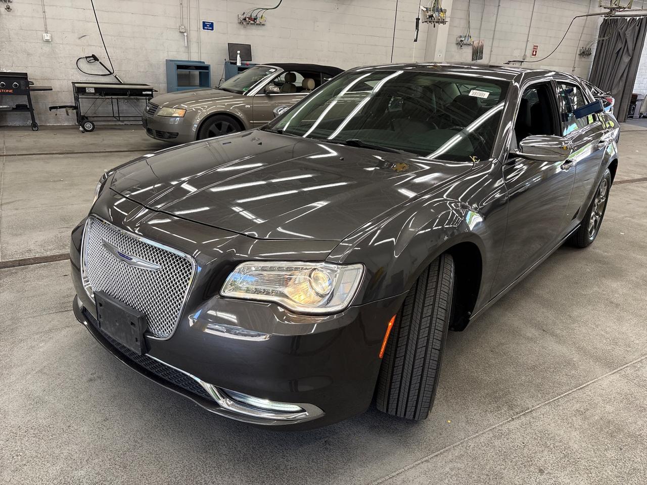 2019 Chrysler 300 LIMITED